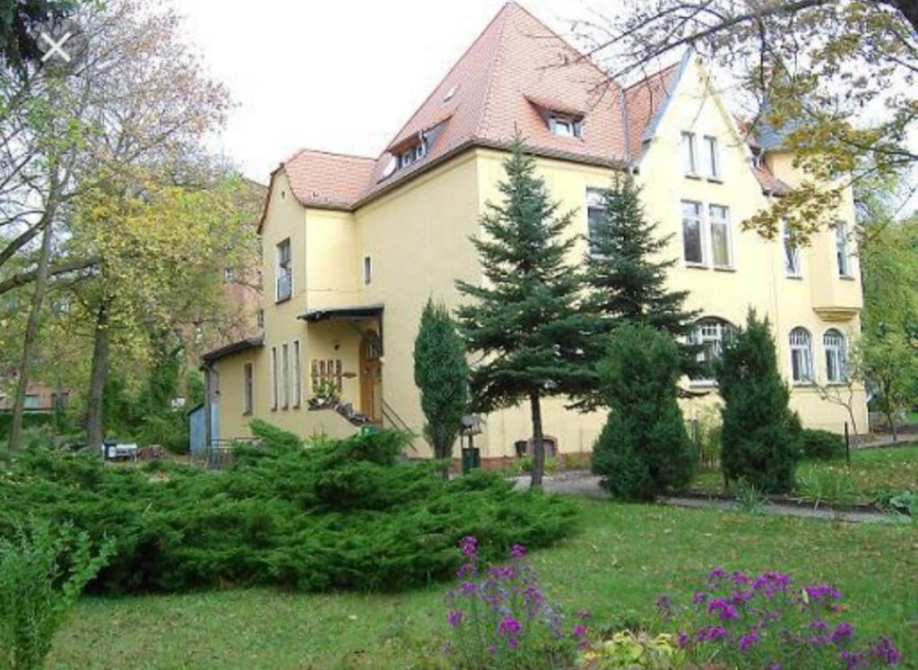 Listing cover image
