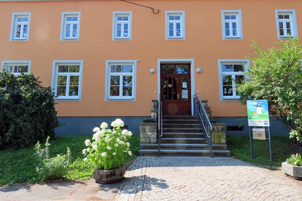 Listing cover image