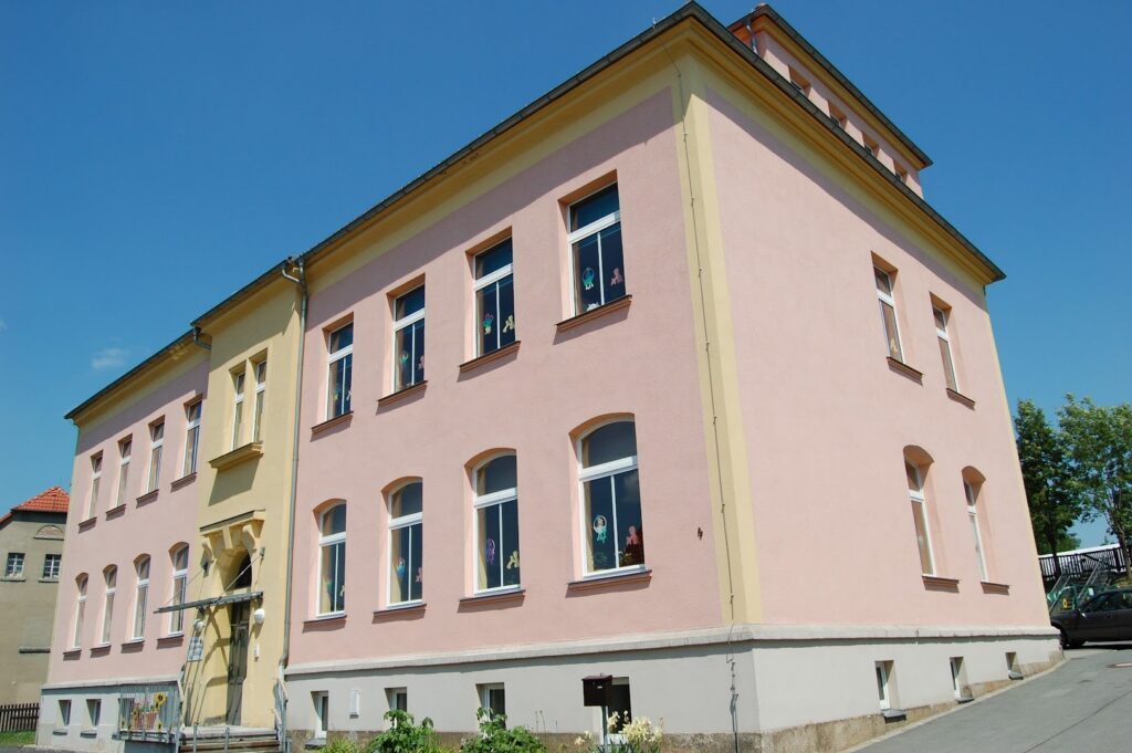 Listing cover image