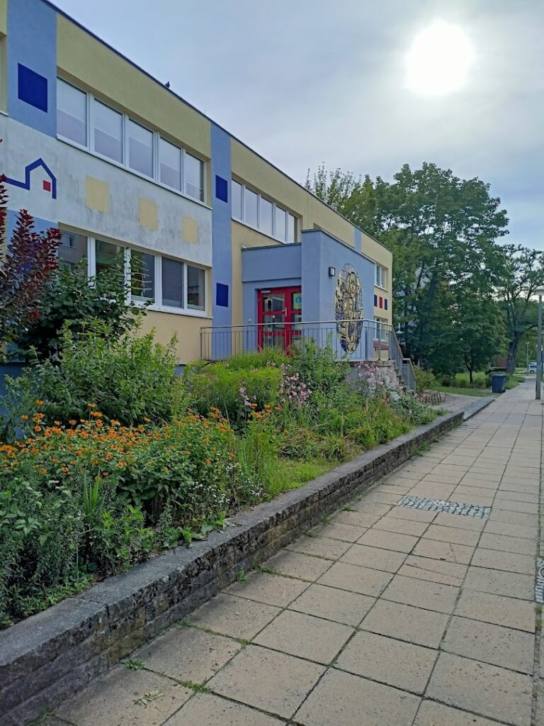 Listing cover image