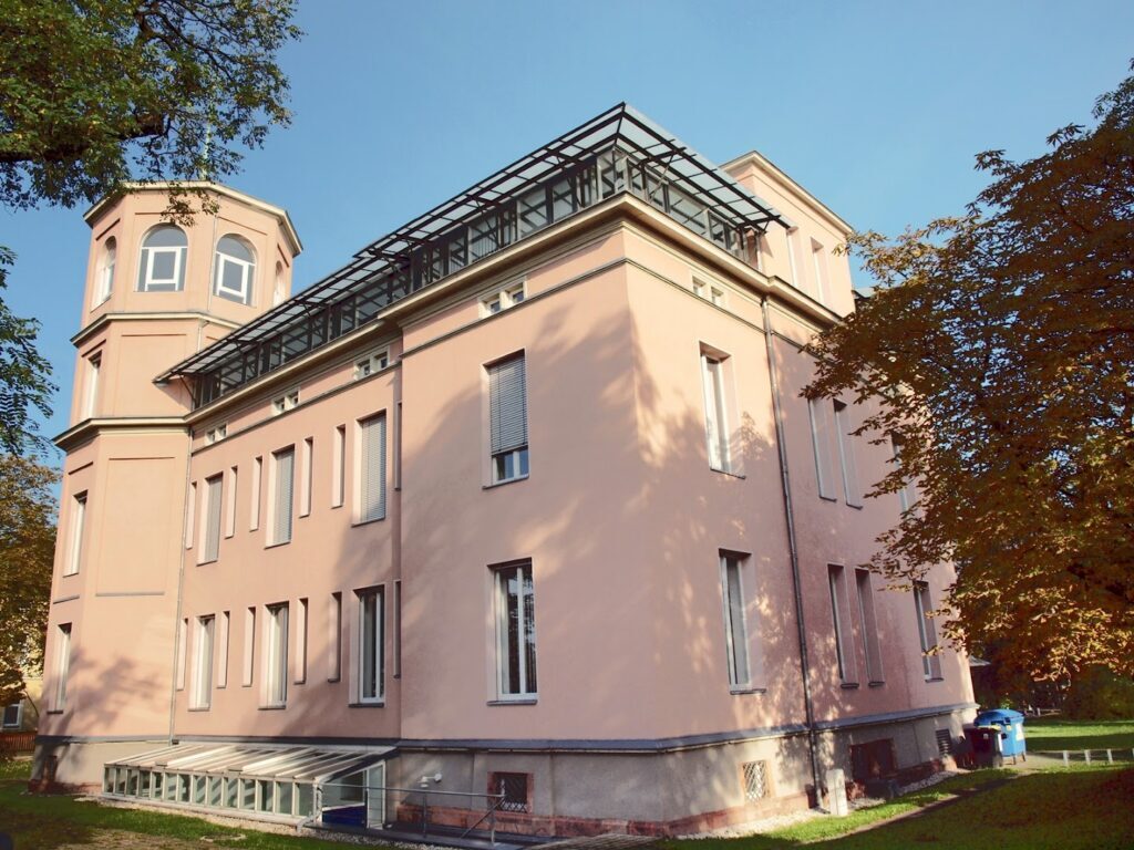 Listing cover image