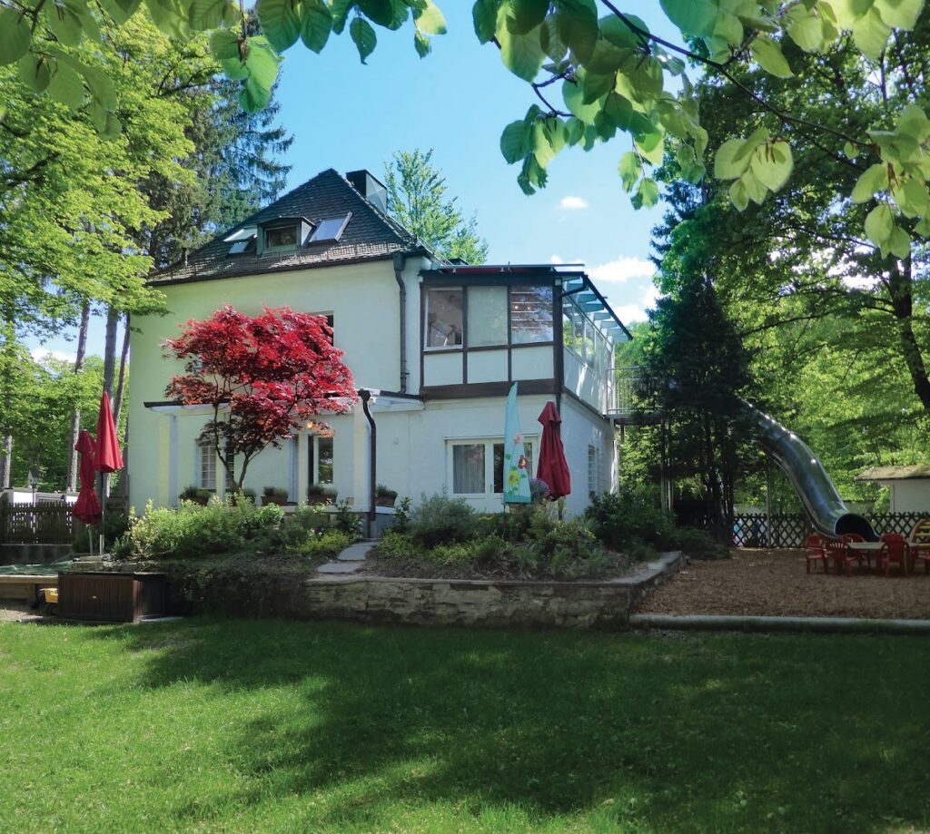 Listing cover image