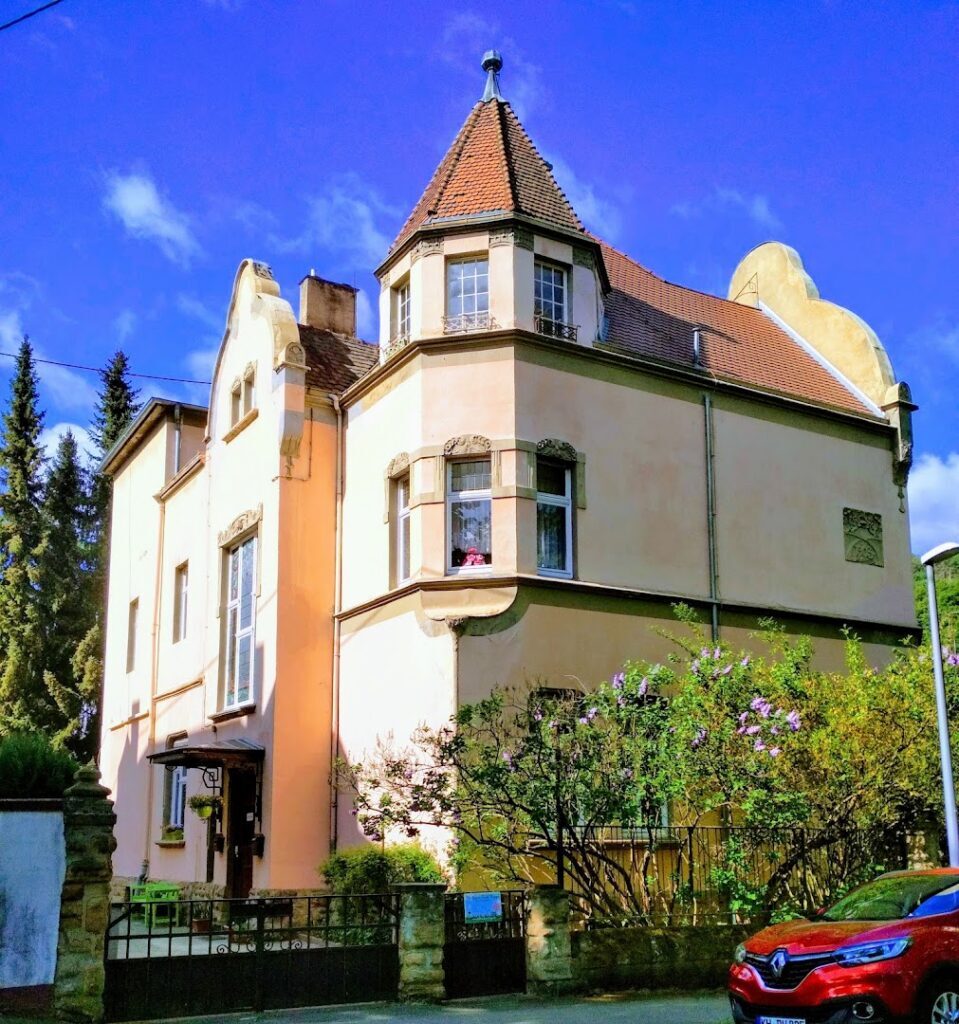 Listing cover image
