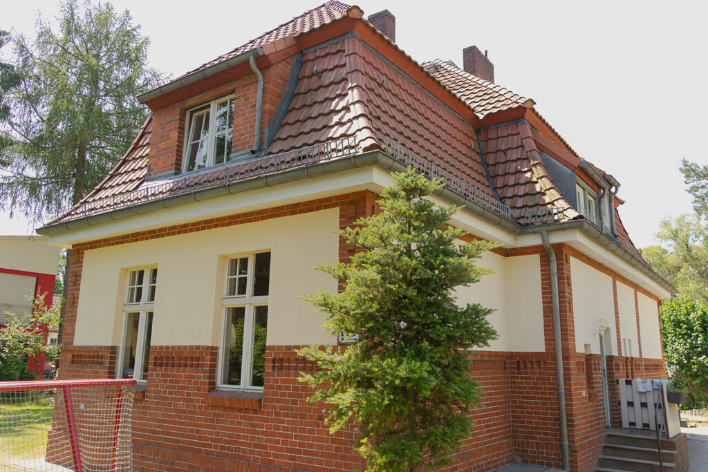 Listing cover image
