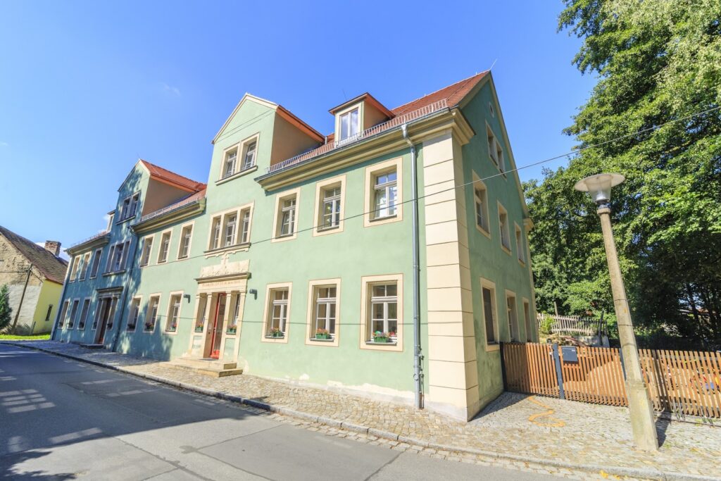 Listing cover image