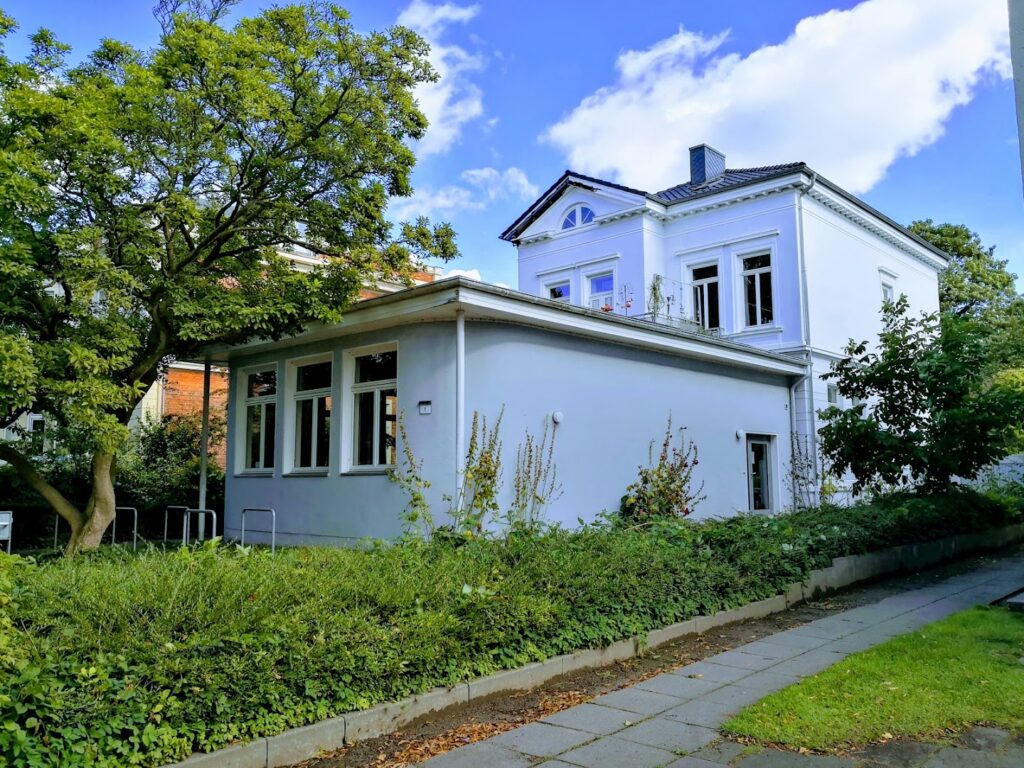 Listing cover image
