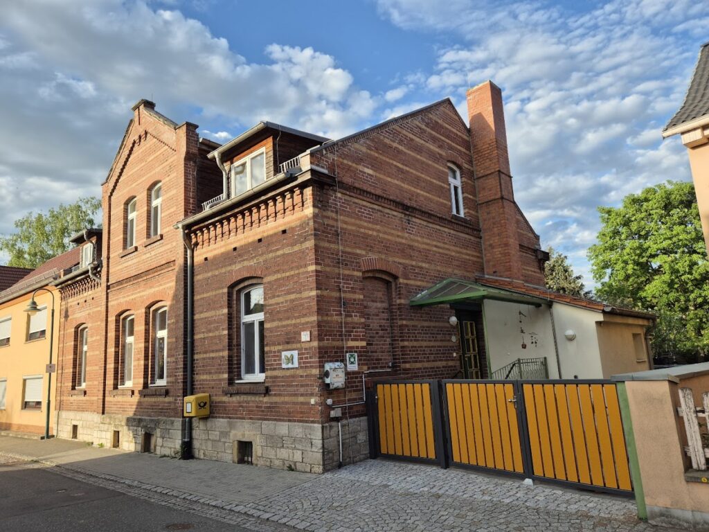 Listing cover image