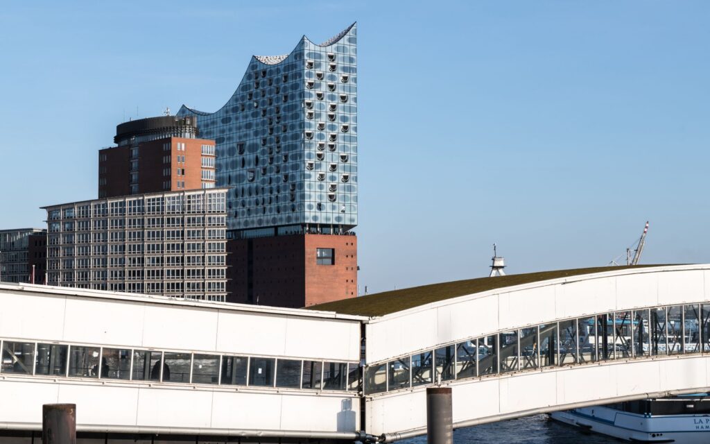 Hamburg Elbphilharmonie Kinderbetreuung Kita