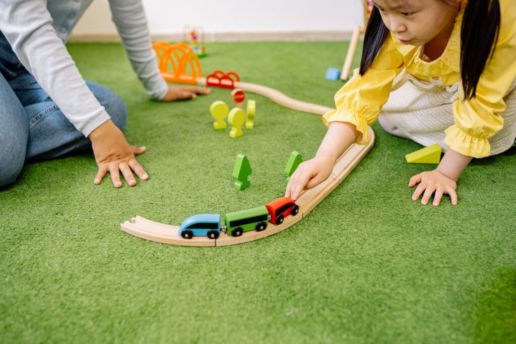 Kindergarten Kinder spielen München Stadt Gebühren Kosten