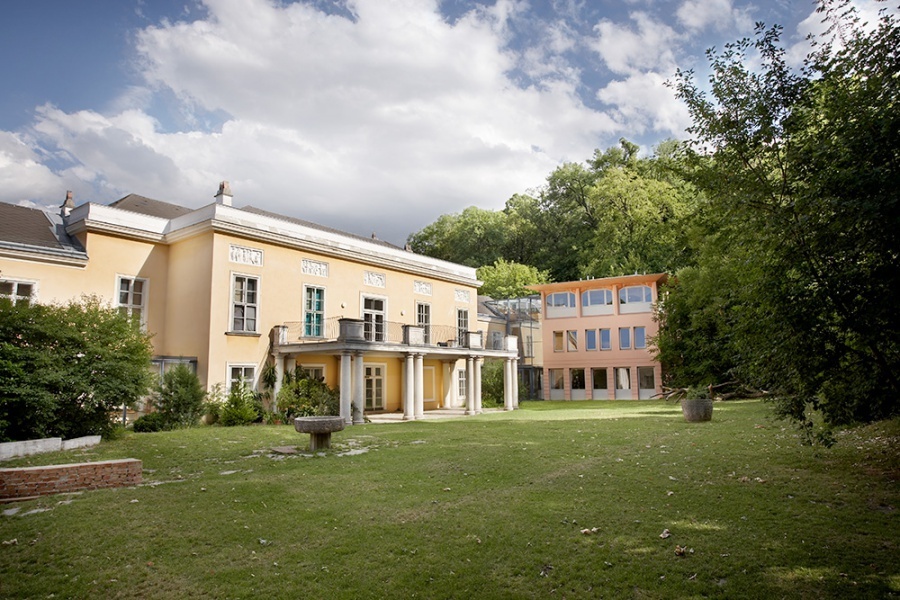 Listing cover image